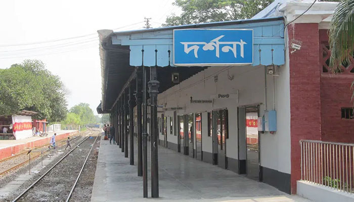 দর্শনায় পূর্ব শত্রুতার জেরে কুপিয়ে আহত ১, মোটরসাইকেল ভাঙচুর দর্শনায় পূর্ব শত্রুতার জেরে কুপিয়ে আহত ১, মোটরসাইকেল ভাঙচুর