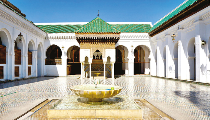 মুসলিম নারীর হাতে প্রতিষ্ঠিত হয় পৃথিবীর প্রথম বিশ্ববিদ্যালয় মুসলিম নারীর হাতে প্রতিষ্ঠিত হয় পৃথিবীর প্রথম বিশ্ববিদ্যালয়