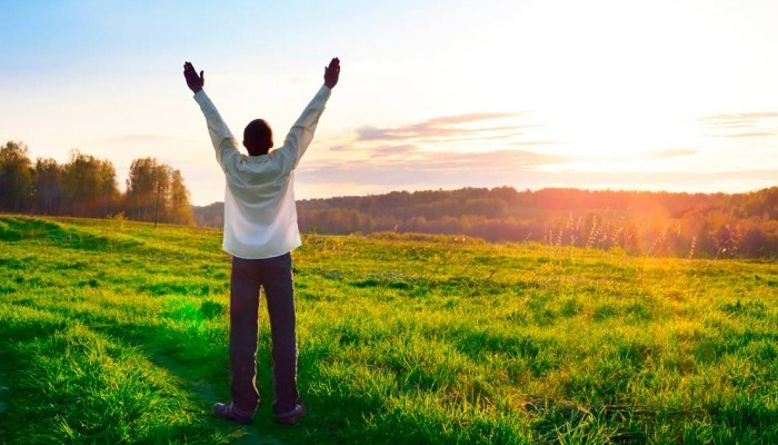 জীবনে সুখী হওয়ার সেরা পাঁচ উপায় জীবনে সুখী হওয়ার সেরা পাঁচ উপায়