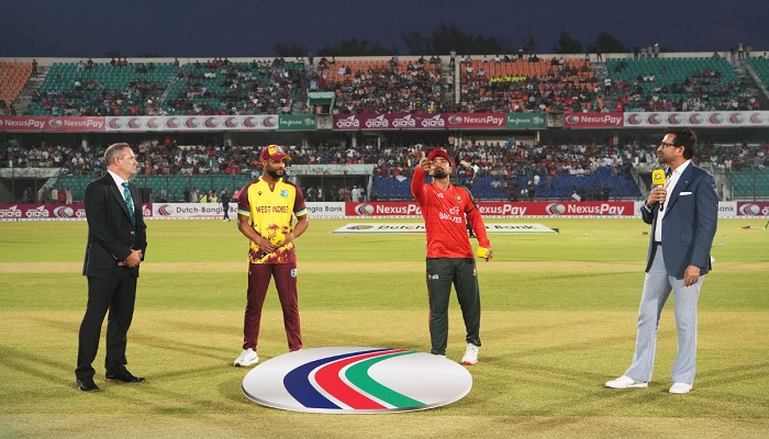 টস হেরে ফিল্ডিংয়ে বাংলাদেশ, বাদ জাকের টস হেরে ফিল্ডিংয়ে বাংলাদেশ, বাদ জাকের