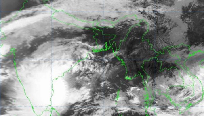 প্রবল ঘূর্ণিঝড়ে পরিণত 'মোন্থা', সমুদ্রবন্দরে হুঁশিয়ারি সংকেত প্রবল ঘূর্ণিঝড়ে পরিণত 'মোন্থা', সমুদ্রবন্দরে হুঁশিয়ারি সংকেত