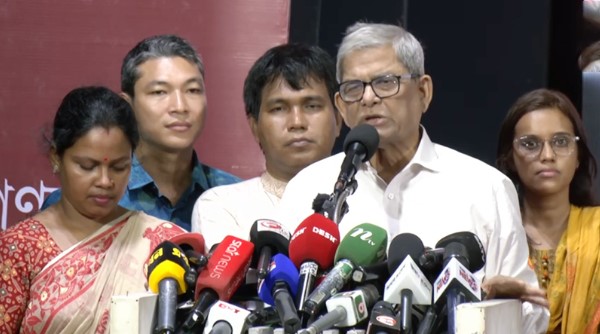 এ দেশের মানুষ কখনও পরাজয় বরণ করেনি, করবেও না: মির্জা ফখরুল এ দেশের মানুষ কখনও পরাজয় বরণ করেনি, করবেও না: মির্জা ফখরুল