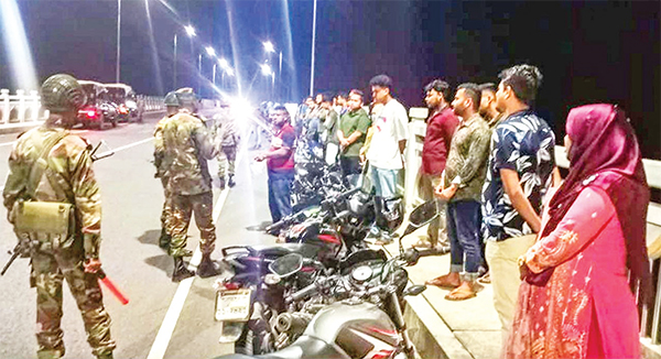 যৌথ বাহিনীর অভিযানে এক সপ্তাহে আটক ১৪৯ যৌথ বাহিনীর অভিযানে এক সপ্তাহে আটক ১৪৯