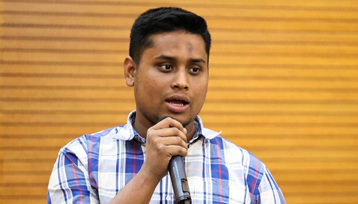 নির্বাচন কমিশনে অনেক পক্ষের শক্তি জড়িত: হাসনাত নির্বাচন কমিশনে অনেক পক্ষের শক্তি জড়িত: হাসনাত