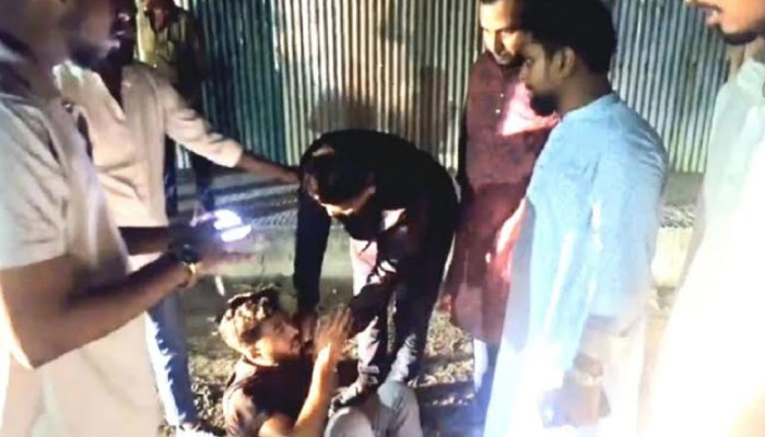 নারায়ণগঞ্জে নিষিদ্ধ ছাত্রলীগের ঝটিকা মিছিল, আটক ৫ নারায়ণগঞ্জে নিষিদ্ধ ছাত্রলীগের ঝটিকা মিছিল, আটক ৫