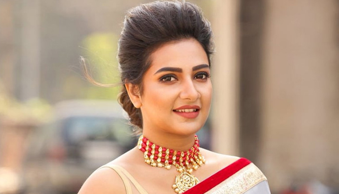 ‘সিরিয়ালে অভিনয় করতে আসিনি’ ‘সিরিয়ালে অভিনয় করতে আসিনি’