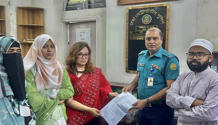 ছবি বিকৃতির ঘটনায় মামলা করলেন ঢাবি শিক্ষিকা মোনামি, আসামি যারা ছবি বিকৃতির ঘটনায় মামলা করলেন ঢাবি শিক্ষিকা মোনামি, আসামি যারা