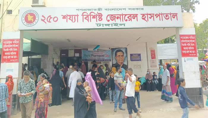 টাঙ্গাইলে ট্রাক-সিএনজি সংঘর্ষে নিহত ২ টাঙ্গাইলে ট্রাক-সিএনজি সংঘর্ষে নিহত ২