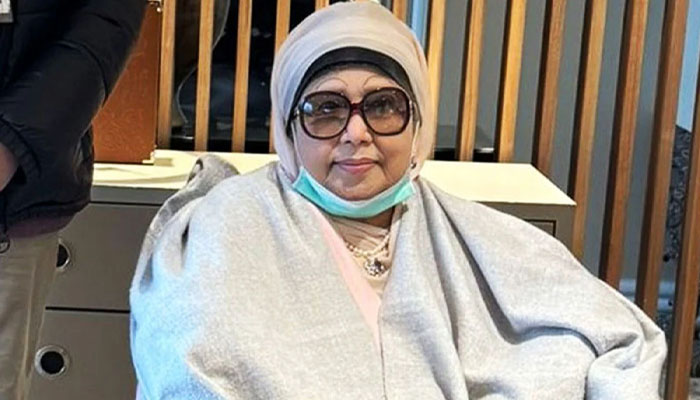 ৩ আসন থেকে নির্বাচনে প্রতিদ্বন্দ্বিতা করবেন খালেদা জিয়া ৩ আসন থেকে নির্বাচনে প্রতিদ্বন্দ্বিতা করবেন খালেদা জিয়া