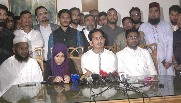 ৩০০ আসনে প্রার্থী দেওয়ার প্রস্তুতি নিচ্ছে এনসিপি : সারজিস আলম ৩০০ আসনে প্রার্থী দেওয়ার প্রস্তুতি নিচ্ছে এনসিপি : সারজিস আলম