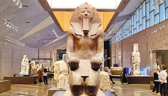 ফেরাউনের সোনার মুখোশ এখন প্রকাশ্যে