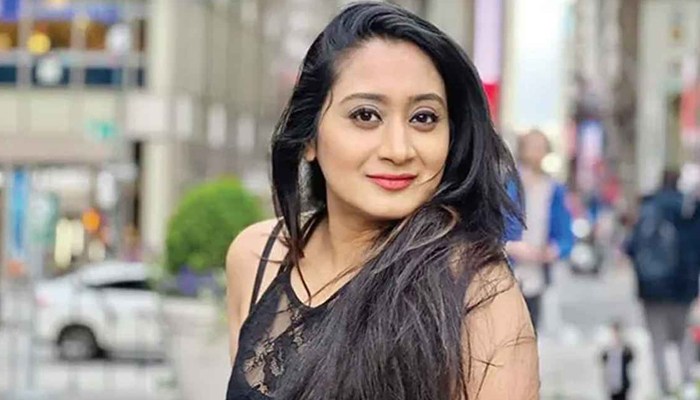 ব্যবসা শুরু করলেন স্বাগতা