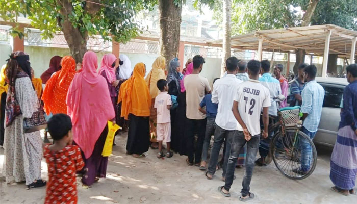 চুয়াডাঙ্গায় বিয়ের ৮ দিনের মাথায় নববধূর আত্মহত্যা চুয়াডাঙ্গায় বিয়ের ৮ দিনের মাথায় নববধূর আত্মহত্যা