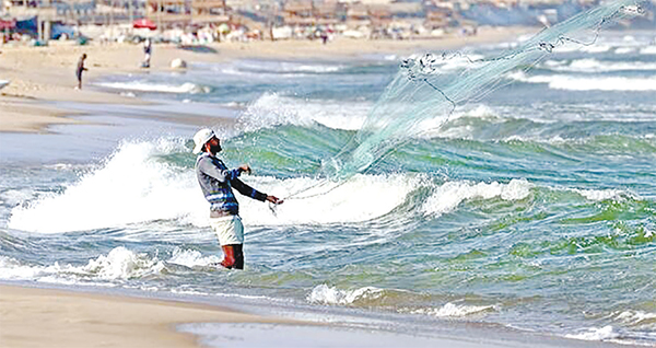 গাজাবাসীর শেষ ভরসা সাগর