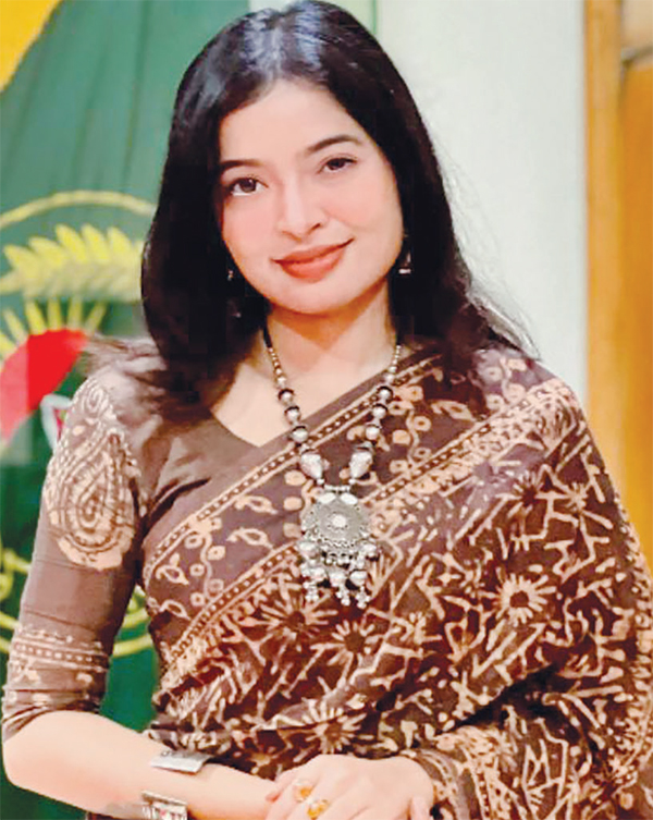 অসহায় শিক্ষার্থীদের গান শেখাবেন মৌমিতা