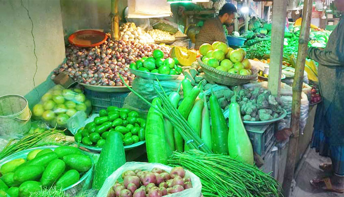 সবজিতে কিছুটা স্বস্তি ফিরলেও পেঁয়াজের দাম বেড়েছে সবজিতে কিছুটা স্বস্তি ফিরলেও পেঁয়াজের দাম বেড়েছে