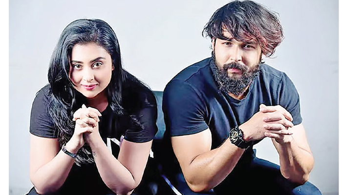 আবারও জুটি বাঁধছেন আদর-বুবলী