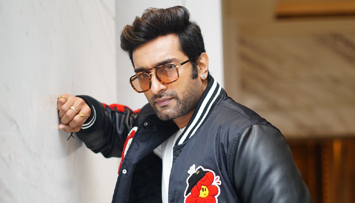 শুটিং সেটে অসুস্থ জিতু কামাল শুটিং সেটে অসুস্থ জিতু কামাল