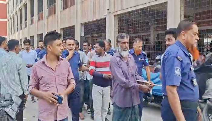 রাজবাড়ীতে কৃষক হত্যা মামলায় ১০ জনকে যাবজ্জীবন রাজবাড়ীতে কৃষক হত্যা মামলায় ১০ জনকে যাবজ্জীবন