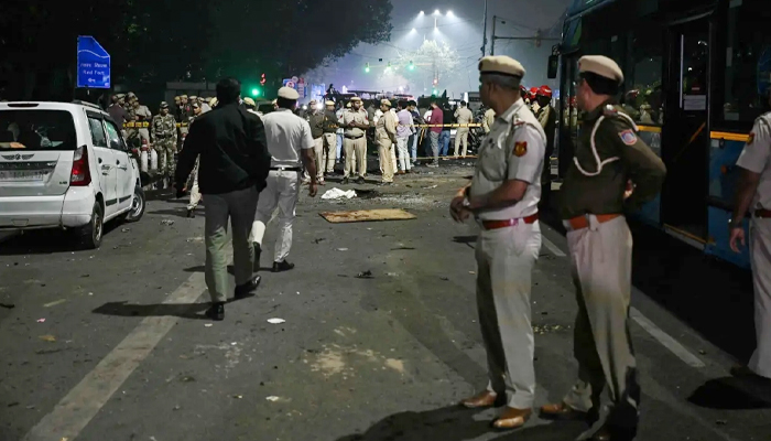 ভারতে একাধিক বিস্ফোরণ: তিন সীমান্তে উচ্চ সতর্কতা জারি ভারতে একাধিক বিস্ফোরণ: তিন সীমান্তে উচ্চ সতর্কতা জারি