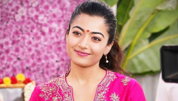 ‘দ্য গার্লফ্রেন্ড’ এ রাশমিকার বাজিমাত ‘দ্য গার্লফ্রেন্ড’ এ রাশমিকার বাজিমাত