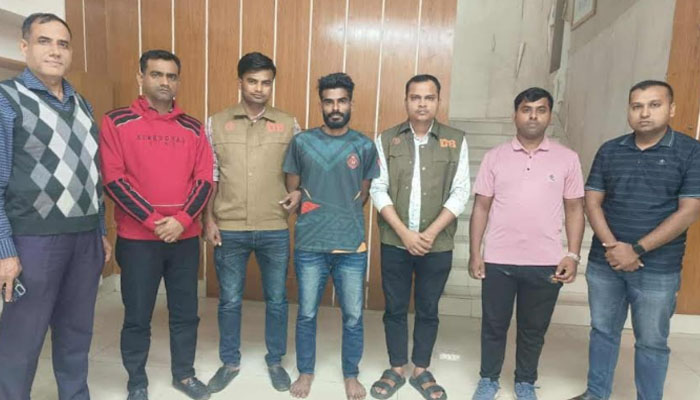 নকলায় কৃষি কর্মকর্তাকে মারধরের ঘটনায় গ্রেপ্তার ১ নকলায় কৃষি কর্মকর্তাকে মারধরের ঘটনায় গ্রেপ্তার ১