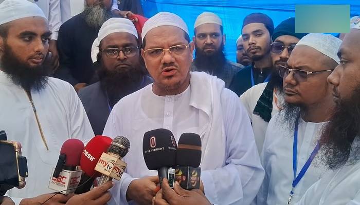 একইদিনে নির্বাচন ও গণভোটের ঘোষণায় জনগণ হতাশ: চরমোনাই পীর একইদিনে নির্বাচন ও গণভোটের ঘোষণায় জনগণ হতাশ: চরমোনাই পীর