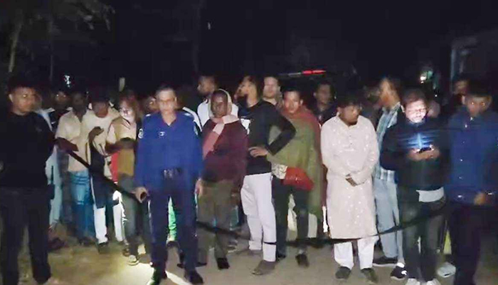 লক্ষ্মীপুরে বিএনপি নেতাকে কুপিয়ে হত্যা লক্ষ্মীপুরে বিএনপি নেতাকে কুপিয়ে হত্যা