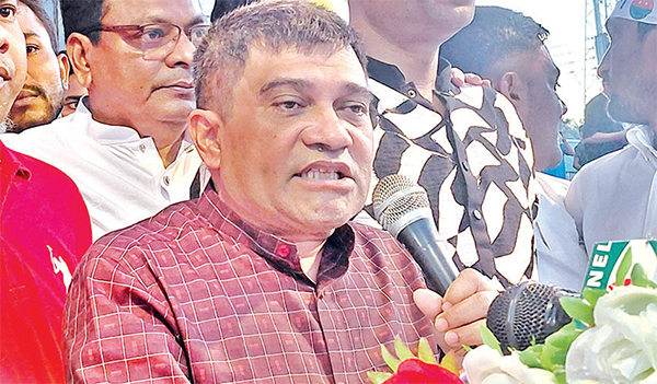 ‘জনগণ নির্বাচনের ট্রেনে উঠে পড়েছে’ ‘জনগণ নির্বাচনের ট্রেনে উঠে পড়েছে’