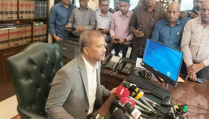 শেখ হাসিনাকে ফেরাতে ফের চিঠি দেওয়া হবে: আইন উপদেষ্টা শেখ হাসিনাকে ফেরাতে ফের চিঠি দেওয়া হবে: আইন উপদেষ্টা