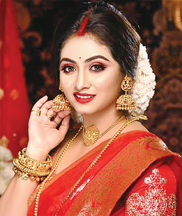 দুর্ঘটনার কবলে তিয়াসা