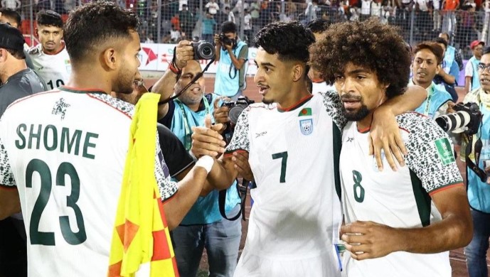 মোরসালিনের গোলে প্রথমার্ধে এগিয়ে বাংলাদেশ মোরসালিনের গোলে প্রথমার্ধে এগিয়ে বাংলাদেশ