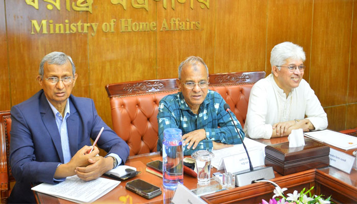 শেখ হাসিনার রায় ঘিরে দেশ স্থিতিশীল রয়েছে: স্বরাষ্ট্র উপদেষ্টা শেখ হাসিনার রায় ঘিরে দেশ স্থিতিশীল রয়েছে: স্বরাষ্ট্র উপদেষ্টা