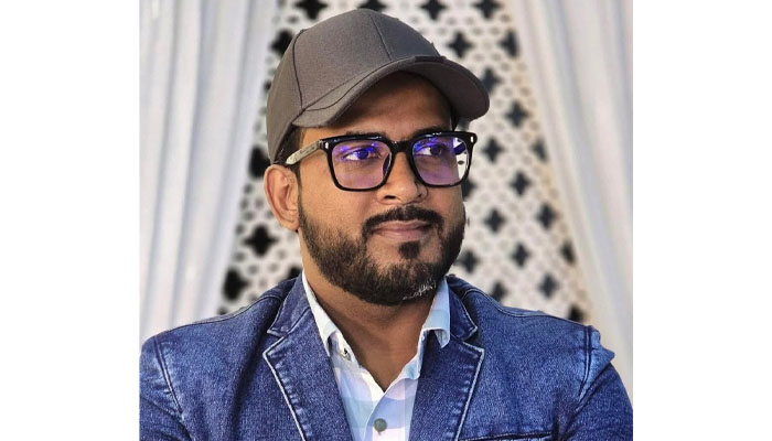 ডিবি হেফাজতে নেওয়ার কারণ নিজেই জানালেন সাংবাদিক সোহেল