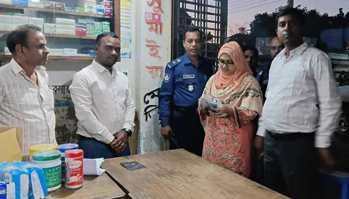 নকলায় ওষুধের দোকানে জরিমানা