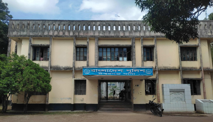 মাদকের বিরুদ্ধে কঠোর পুলিশ: ঈশ্বরগঞ্জে ৩৫০ পিস ইয়াবাসহ আটক ৯ মাদকের বিরুদ্ধে কঠোর পুলিশ: ঈশ্বরগঞ্জে ৩৫০ পিস ইয়াবাসহ আটক ৯