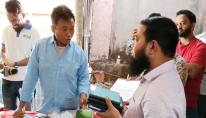 দুর্গাপুরে ভুয়া এমবিবিএস ডাক্তার আটক, জেল-জরিমানা দুর্গাপুরে ভুয়া এমবিবিএস ডাক্তার আটক, জেল-জরিমানা