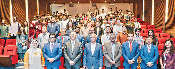 মিডল্যান্ড ব্যাংক ও ইন্ডিপেন্ডেন্ট ইউনিভার্সিটির যৌথ উদ্যোগে সেমিনার