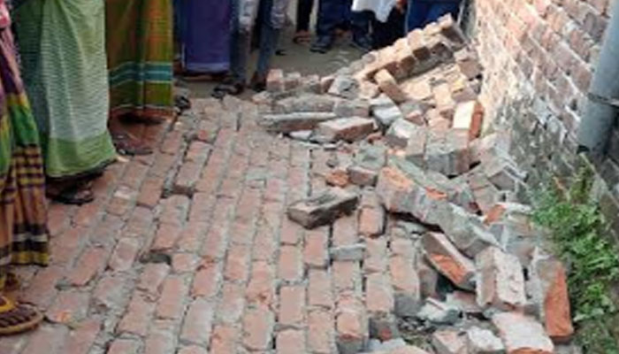 নারায়ণগঞ্জে ভূমিকম্পে দেয়াল ধসে নবজাতকের মৃত্যু, আহত ২