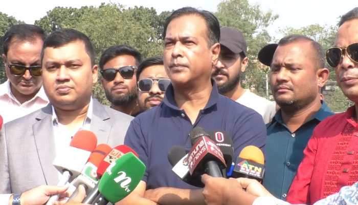 কুড়িগ্রাম স্টেডিয়াম পরিদর্শনে আসিফ আকবর