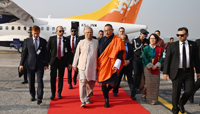 ঢাকায় পৌঁছেছেন ভুটানের প্রধানমন্ত্রী ঢাকায় পৌঁছেছেন ভুটানের প্রধানমন্ত্রী