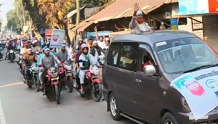 দেড় হাজার বাইক নিয়ে চাঁদপুরে জামায়াত প্রার্থীর শোভাযাত্রা দেড় হাজার বাইক নিয়ে চাঁদপুরে জামায়াত প্রার্থীর শোভাযাত্রা