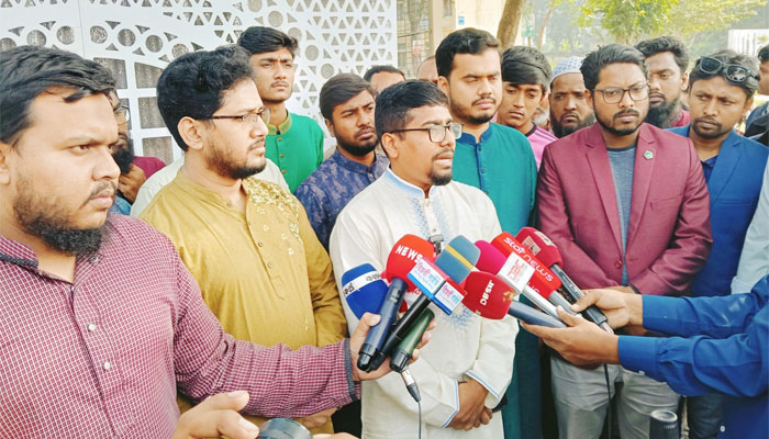 ছাত্রদল সন্ত্রাস বন্ধ না করলে লালকার্ড দেখাবে শিক্ষার্থীরা: শিবির সেক্রেটারি