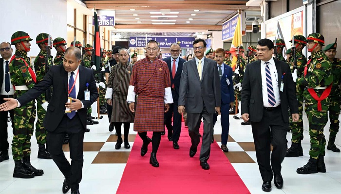 ঢাকা ছাড়লেন ভুটানের প্রধানমন্ত্রী ঢাকা ছাড়লেন ভুটানের প্রধানমন্ত্রী