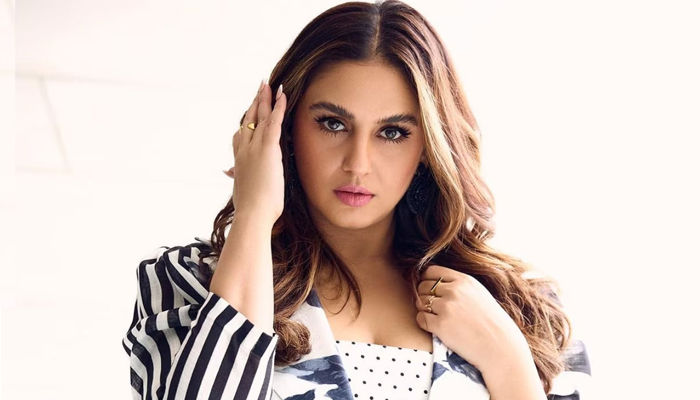 সোশ্যাল মিডিয়ার বাজে মন্তব্যে শাস্তির দাবি হুমা কুরেশির সোশ্যাল মিডিয়ার বাজে মন্তব্যে শাস্তির দাবি হুমা কুরেশির