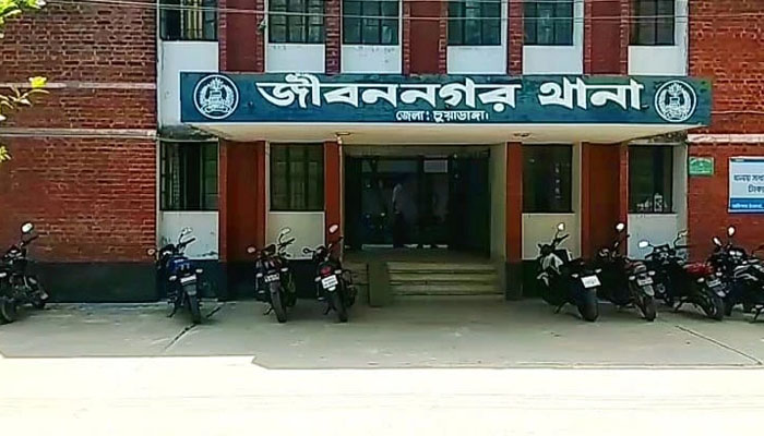 জীবননগর থানার ওসির বিরুদ্ধে অপপ্রচার, সুশীল সমাজের নিন্দা জীবননগর থানার ওসির বিরুদ্ধে অপপ্রচার, সুশীল সমাজের নিন্দা