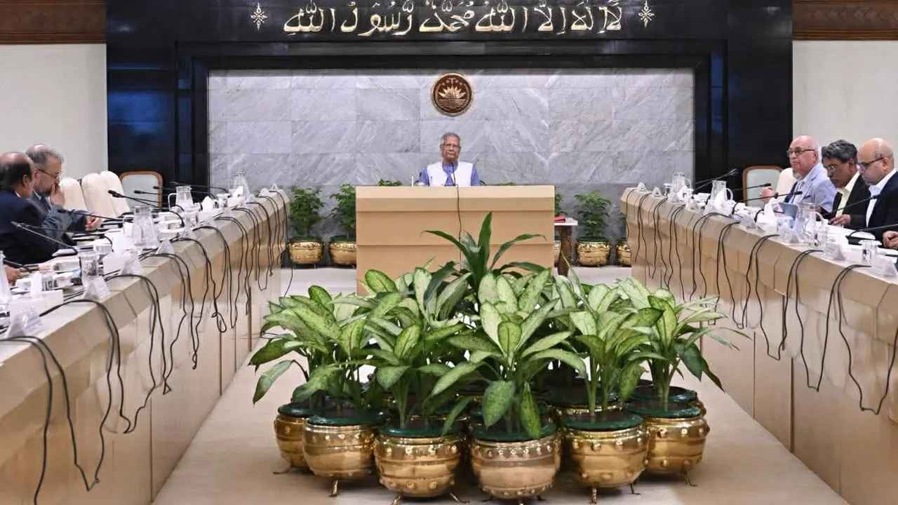 ভূমিকম্প ঝুঁকি মোকাবিলায় প্রধান উপদেষ্টার জরুরি বৈঠক ভূমিকম্প ঝুঁকি মোকাবিলায় প্রধান উপদেষ্টার জরুরি বৈঠক