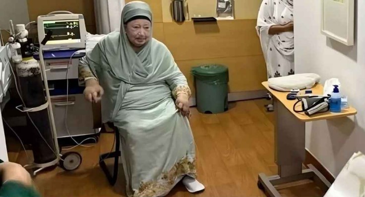 খালেদা জিয়া আইসিইউতে খালেদা জিয়া আইসিইউতে