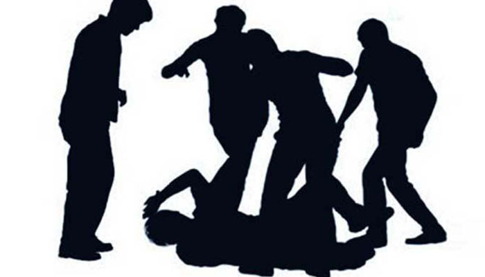 জীবননগরে একই পরিবারের ৪ জনকে কুপিয়ে-পিটিয়ে জখমের অভিযোগ জীবননগরে একই পরিবারের ৪ জনকে কুপিয়ে-পিটিয়ে জখমের অভিযোগ