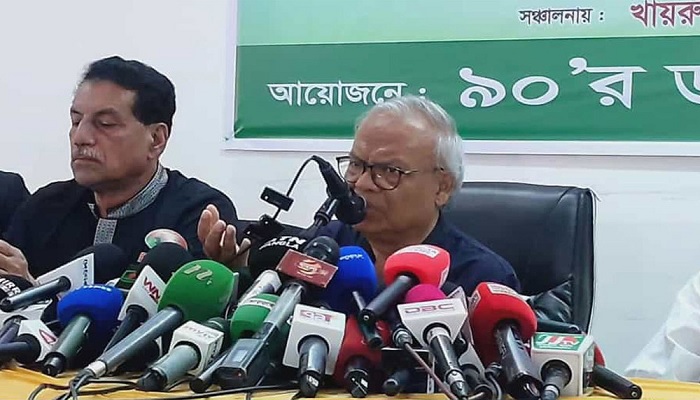 এরশাদ ও হাসিনা একসঙ্গে মিলে গণতন্ত্রকে জবাই করেছেন: রিজভী এরশাদ ও হাসিনা একসঙ্গে মিলে গণতন্ত্রকে জবাই করেছেন: রিজভী